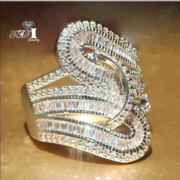 (1) Trendy Twisted simulated Diamond Ring Sz 7 and size 8. - Picture 2 of 5